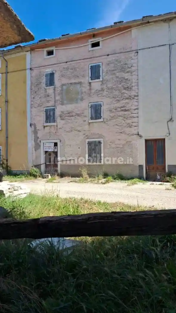 Rustico - Casale in vendita a Sant'Anna d'Alfaedo