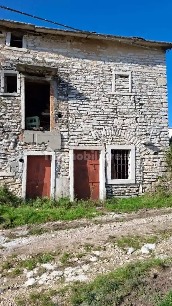 Rustico - Casale in vendita a Sant'Anna d'Alfaedo