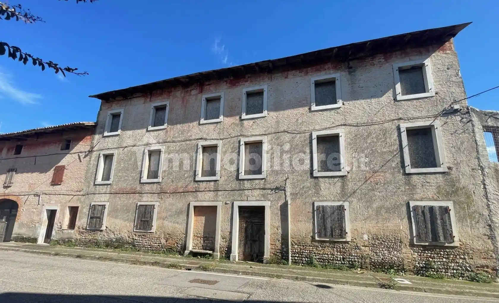 Rustico - Casale in vendita a Gonars