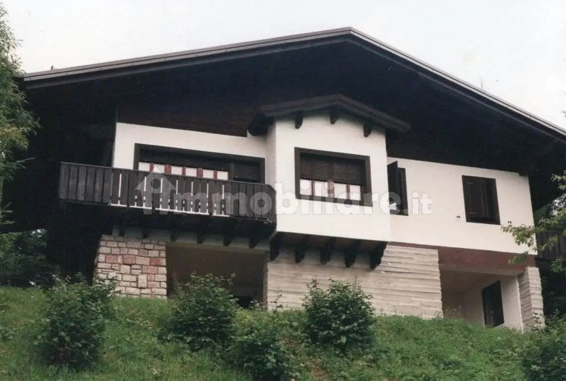 Villa in vendita a Fonzaso