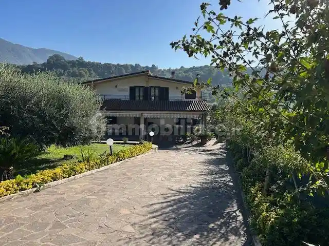 Villa in vendita a Guidonia Montecelio
