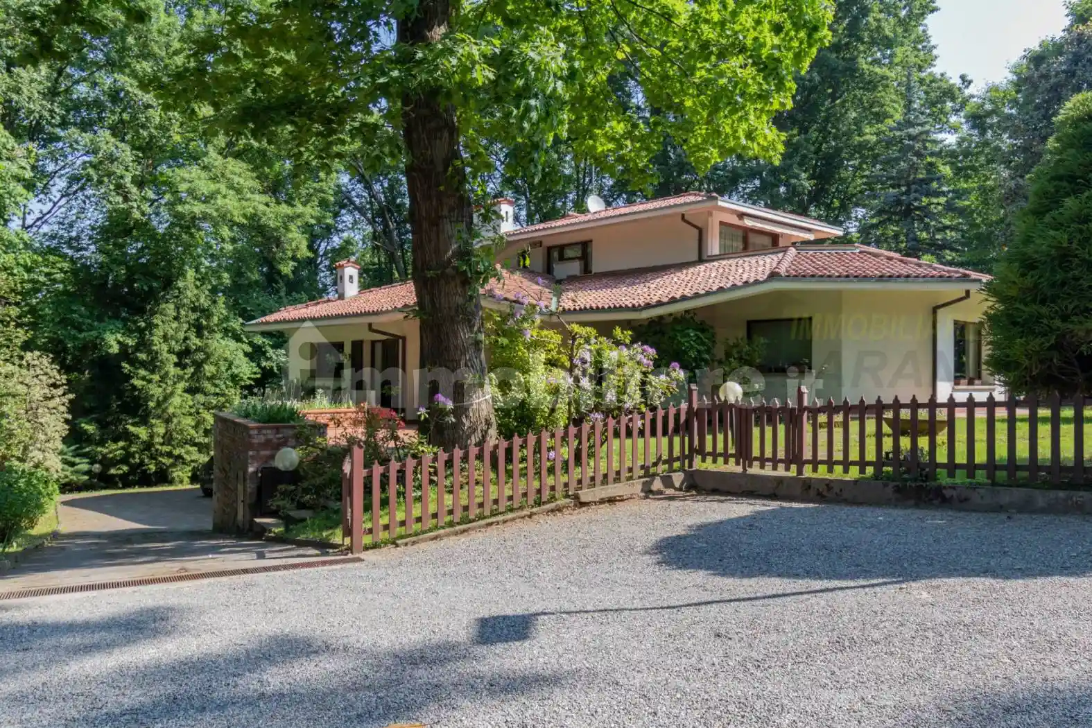Villa in vendita a Lesmo