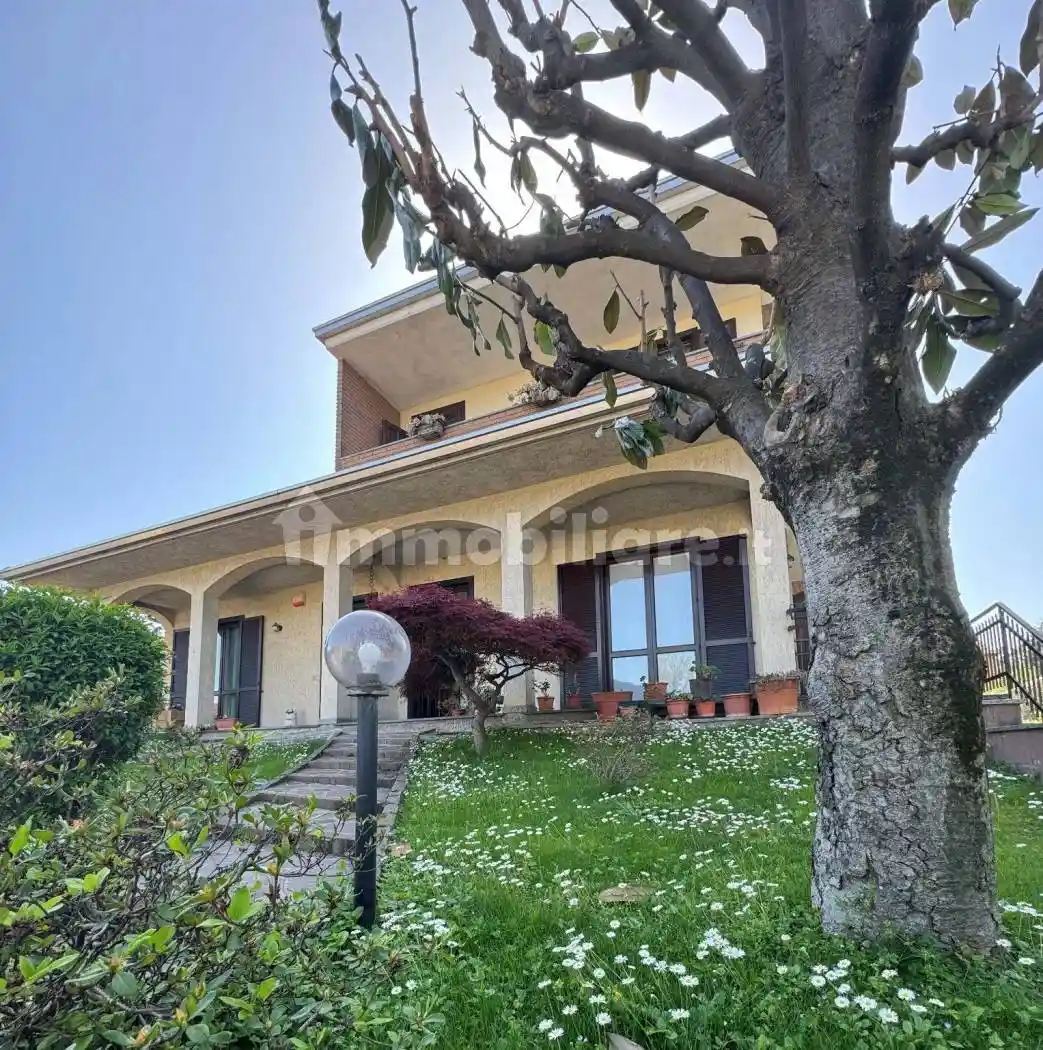 Villetta a schiera in vendita a Bareggio