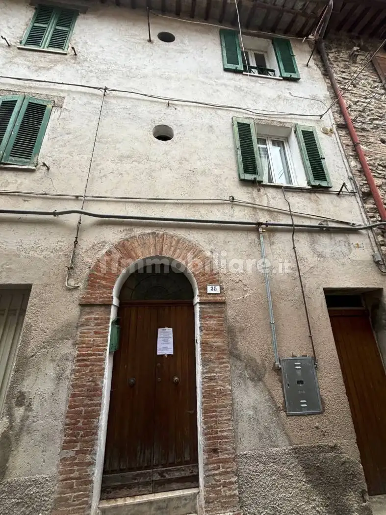 Terratetto unifamiliare 100 m², buono stato, Centro, Esanatoglia - foto 3