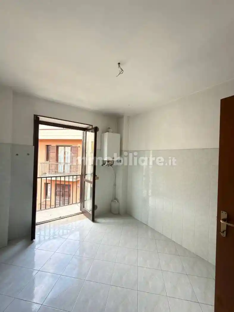 Trilocale via Ferriera, Emanuele II, C. Colombo, Morelli e Silvati, Avellino - foto 4