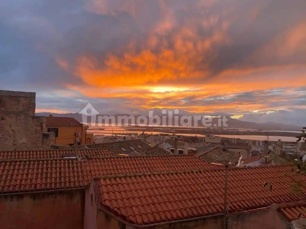 Appartamento in vendita a Cagliari