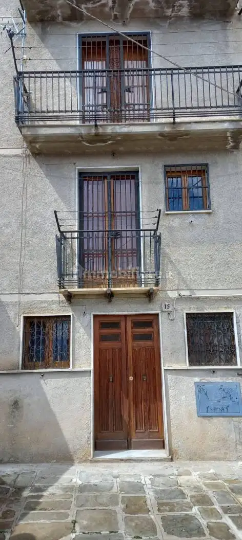 Casa indipendente in vendita a Viggiano