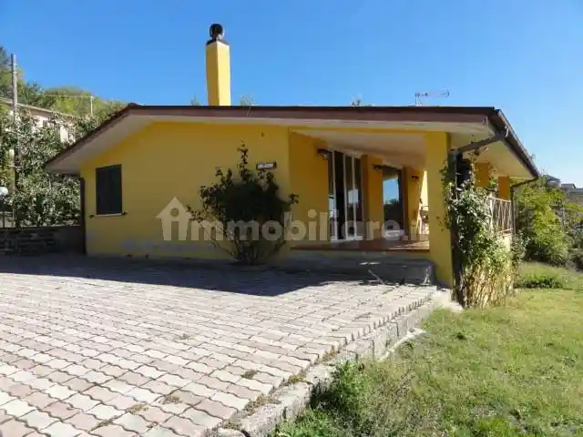Villa in vendita a Petrella Salto