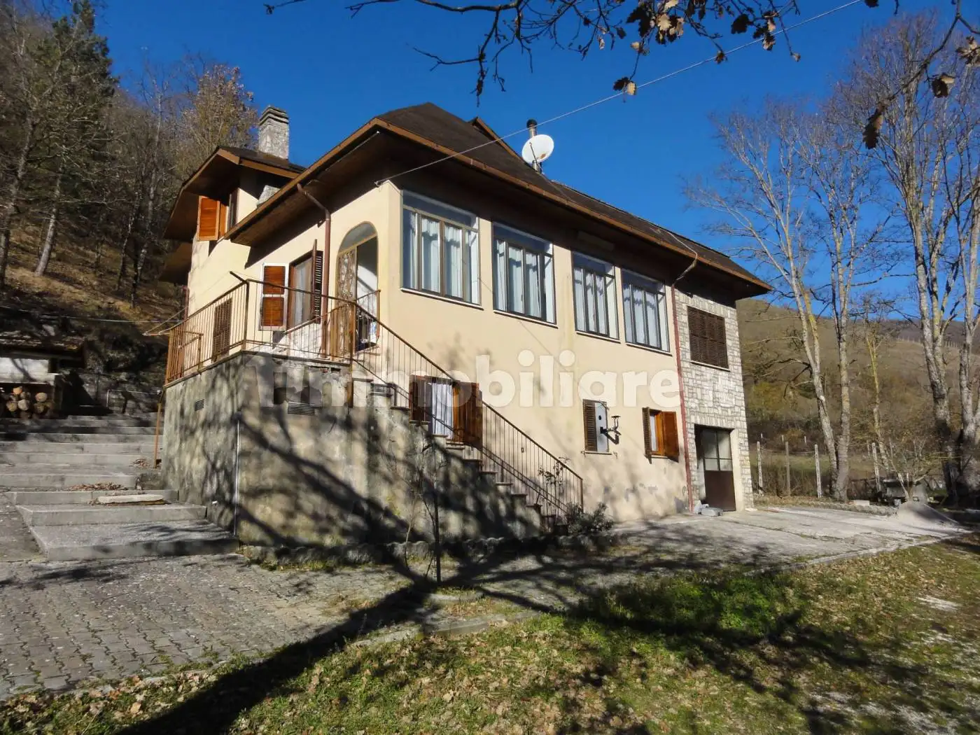 Villa in vendita a Posta