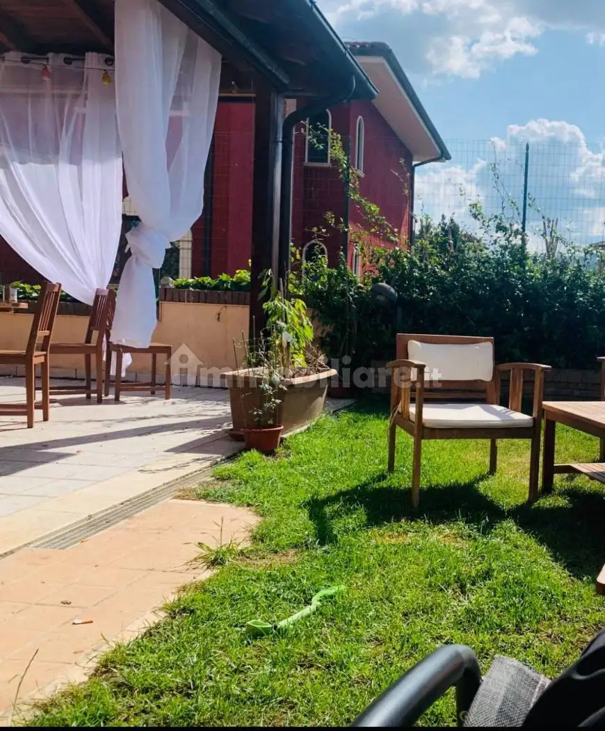 Villa in vendita a Avezzano