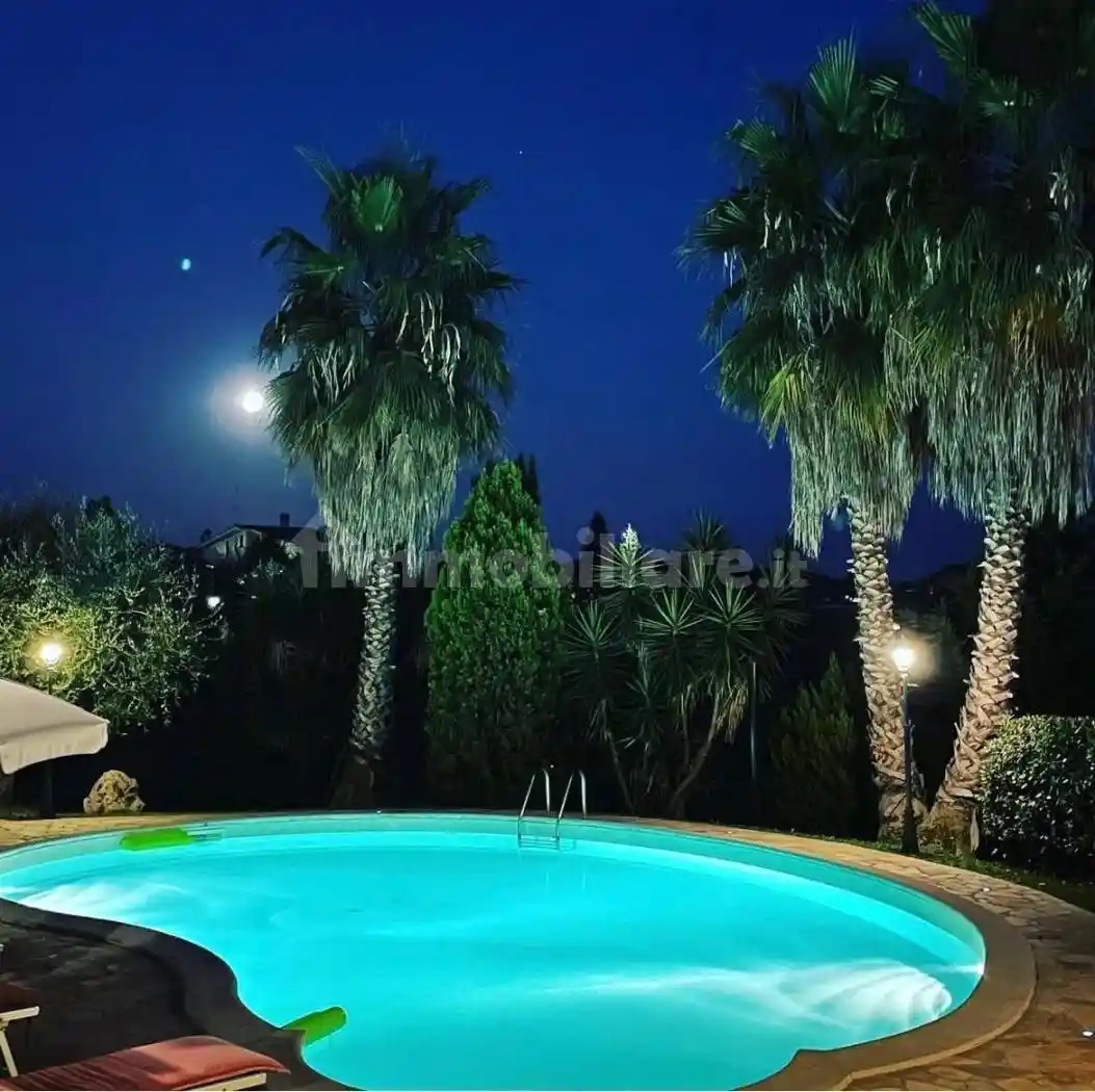 Villa in vendita a Albano Laziale