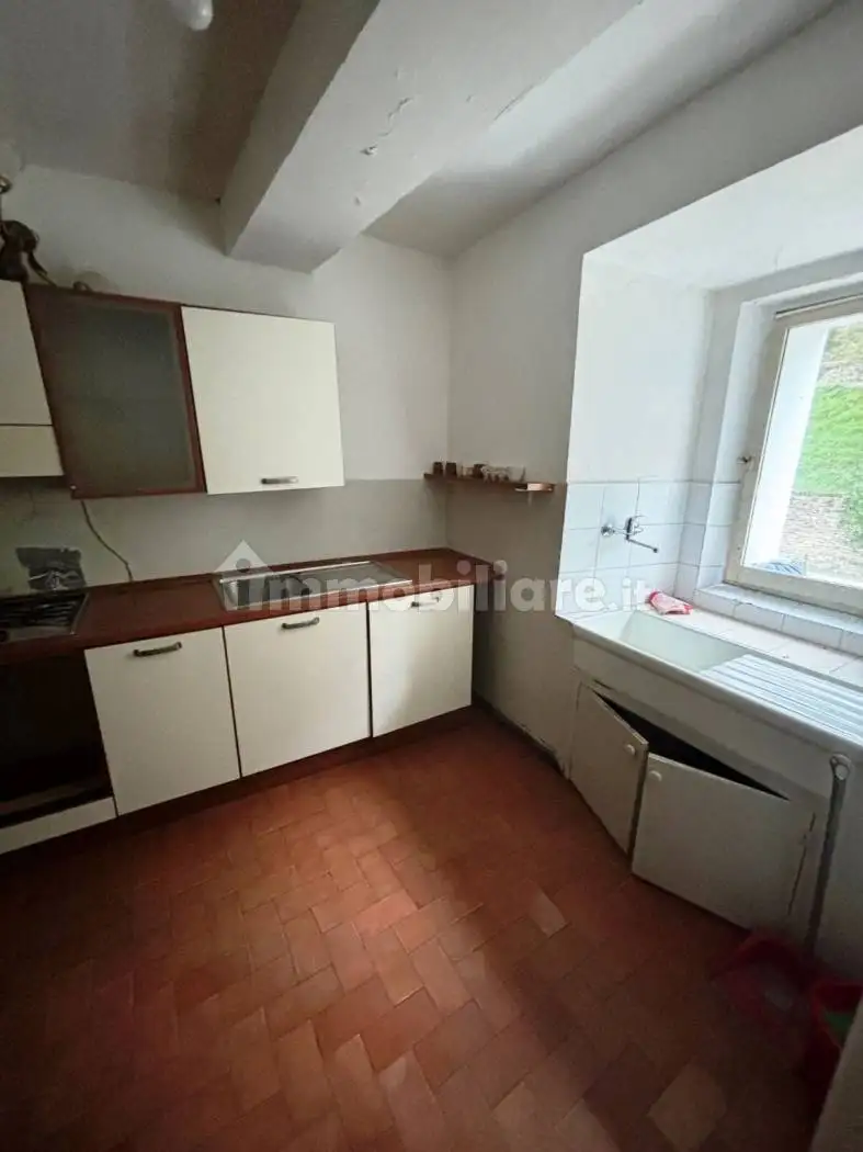 Terratetto unifamiliare 101 m², buono stato, Centro, Esanatoglia - foto 2