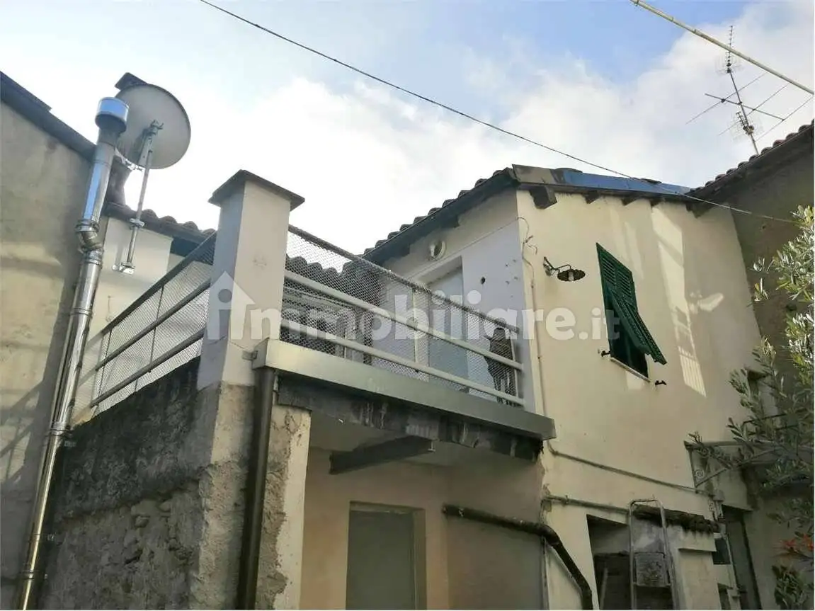 Casa indipendente in vendita a Montaldeo