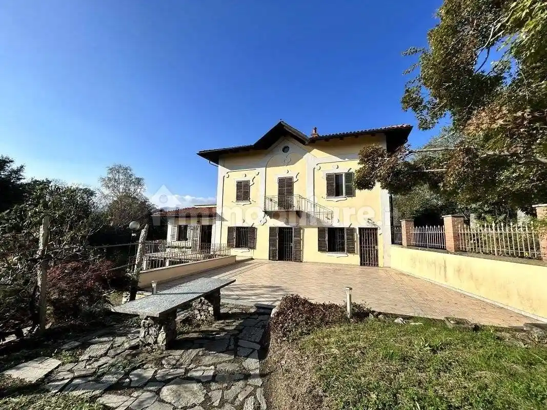 Villa in vendita a Ivrea