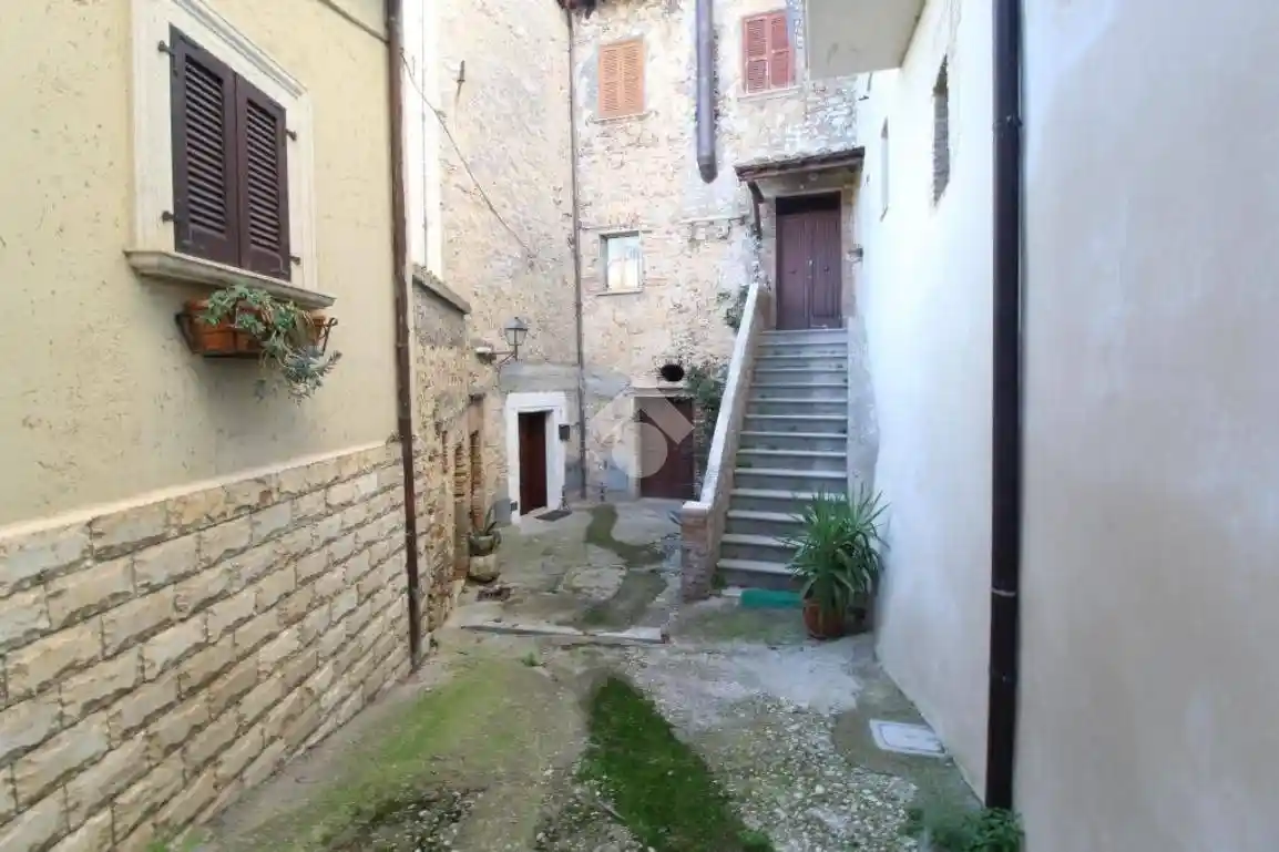 Appartamento in vendita a Torricella in Sabina