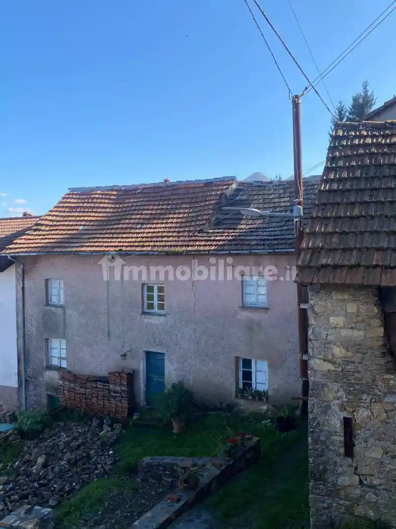 Rustico - Casale in vendita a Montoggio