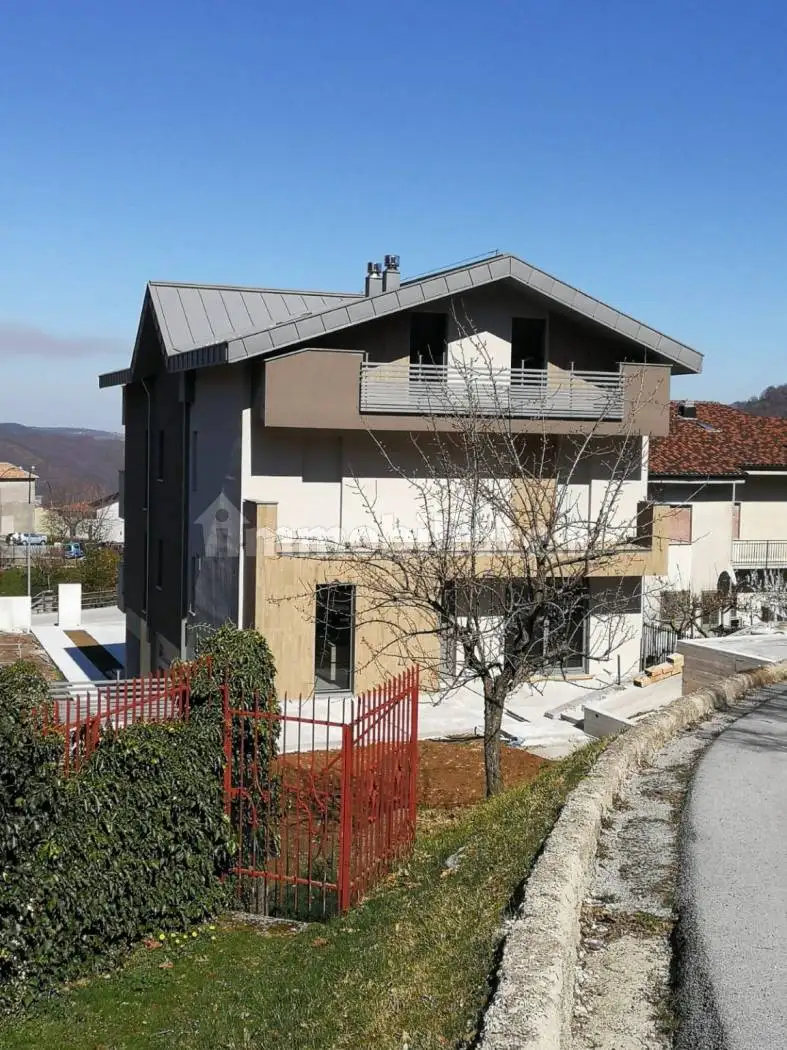Terratetto unifamiliare via Piave 1, Centro, Castelsaraceno - foto 3