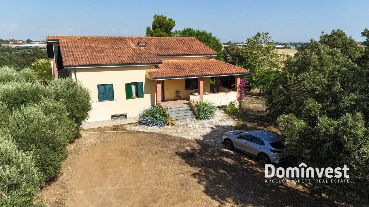 Villa in vendita a Montalto di Castro