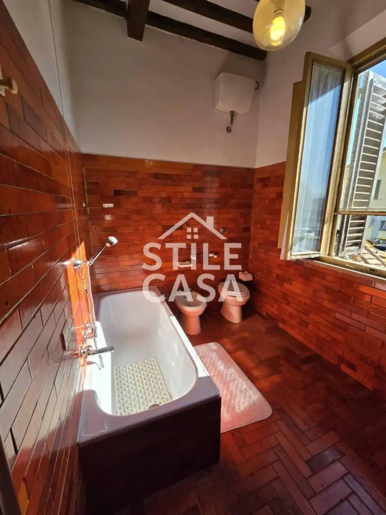 Terratetto unifamiliare 150 m², da ristrutturare, Chiesanuova, Chiesina Uzzanese - foto 4