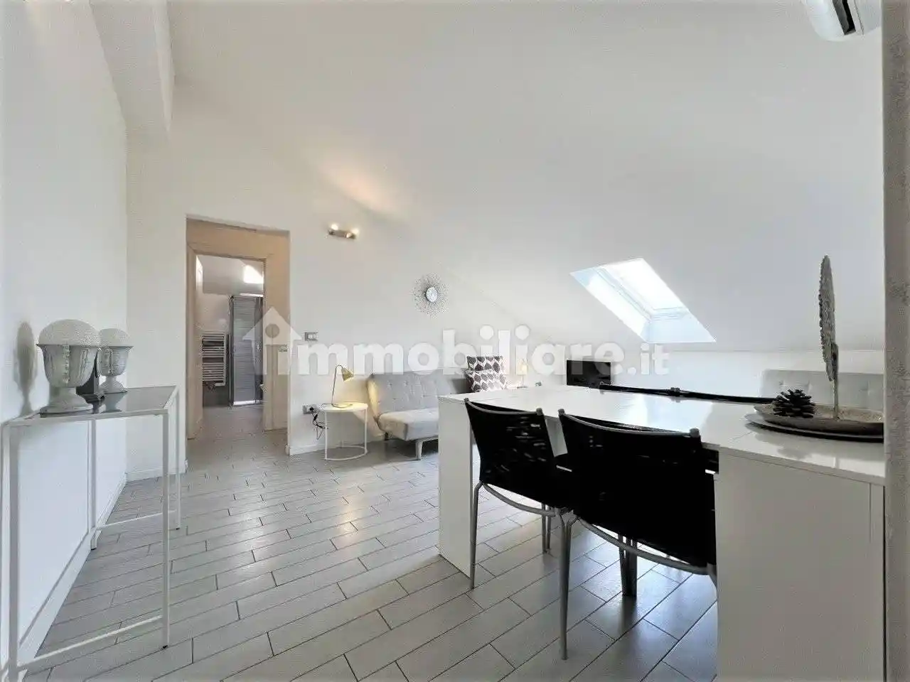 Appartamento in vendita a Sirmione