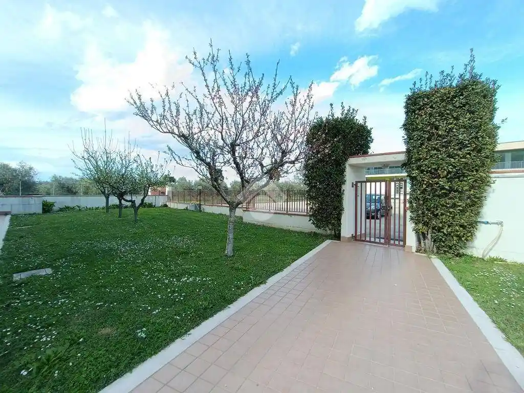 Monolocale piazza Peppino de Filippo 3, Pineto - foto 2