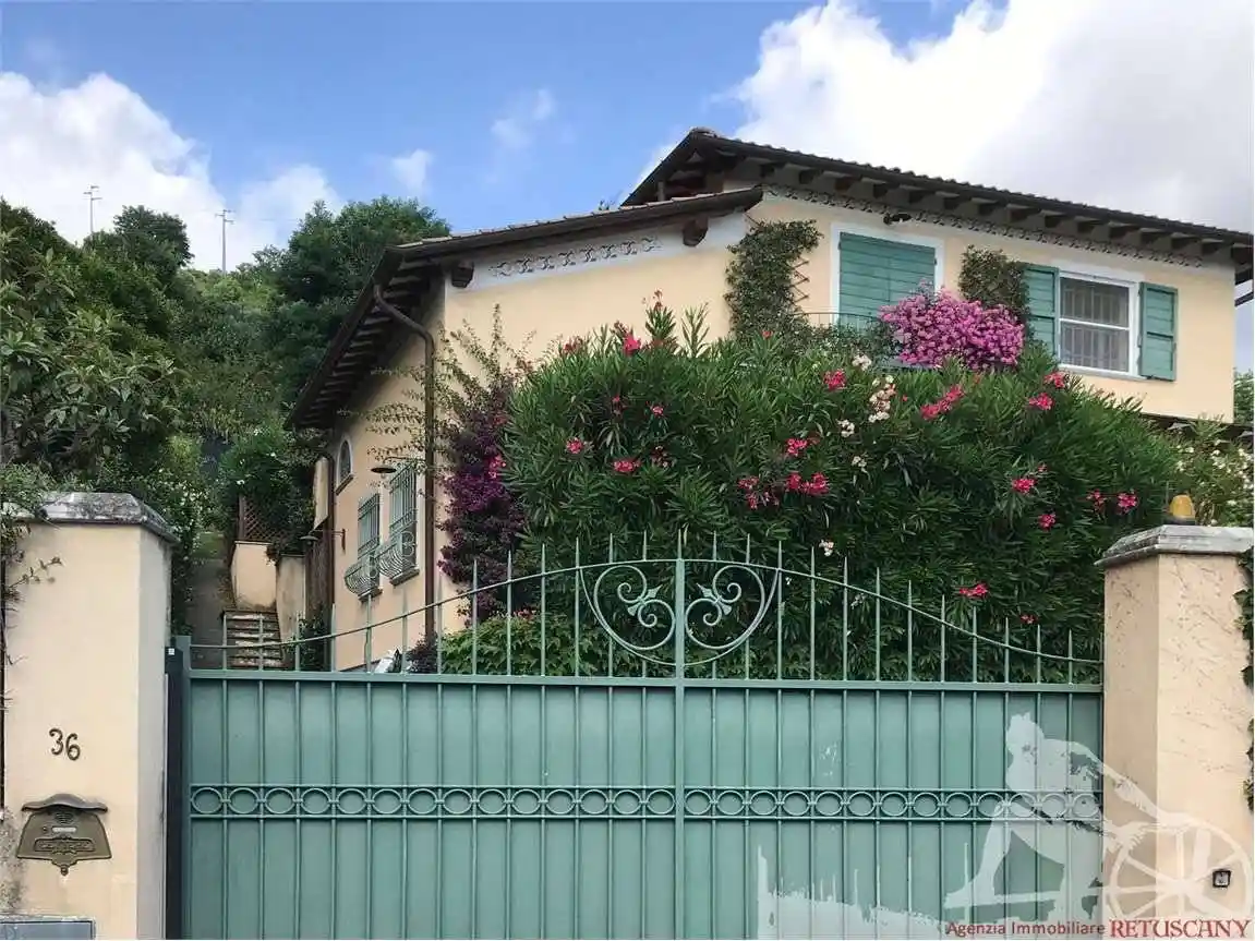 Villa in vendita a Pietrasanta