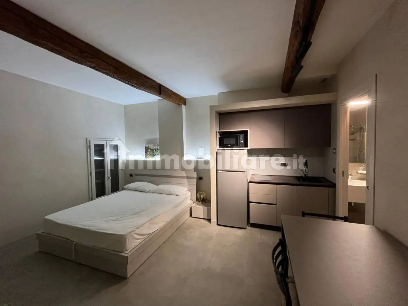 Monolocale ottimo stato, secondo piano, Centro, Correggio - foto 3