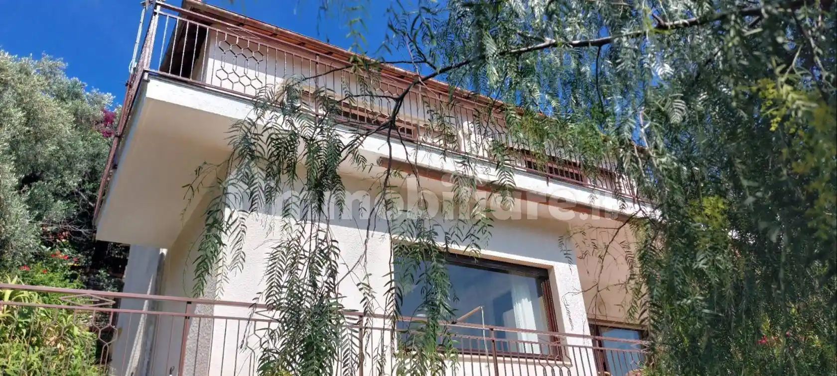 Villa unifamiliare via Adelasia 125, Parco San Rocco, Tetti Rossi, Loreto, Alassio - foto 3