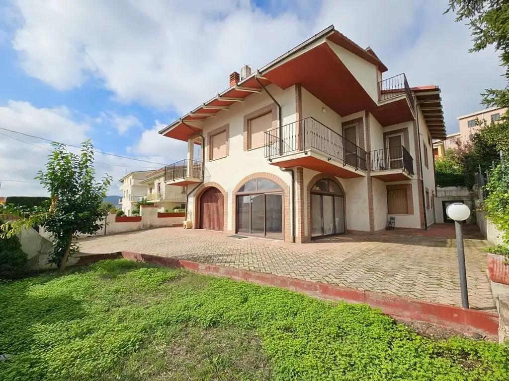 Villa in vendita a Montecilfone