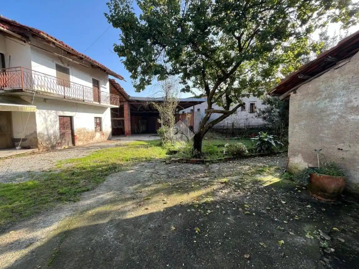 Casa indipendente in vendita a Revello