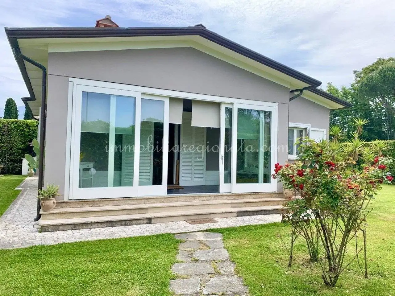 Villa in affitto a Forte dei Marmi