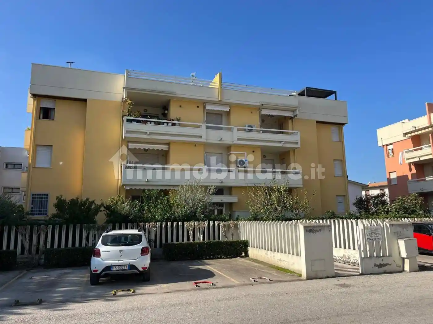 Trilocale via Rodi 7, Centro, Alba Adriatica - foto 2