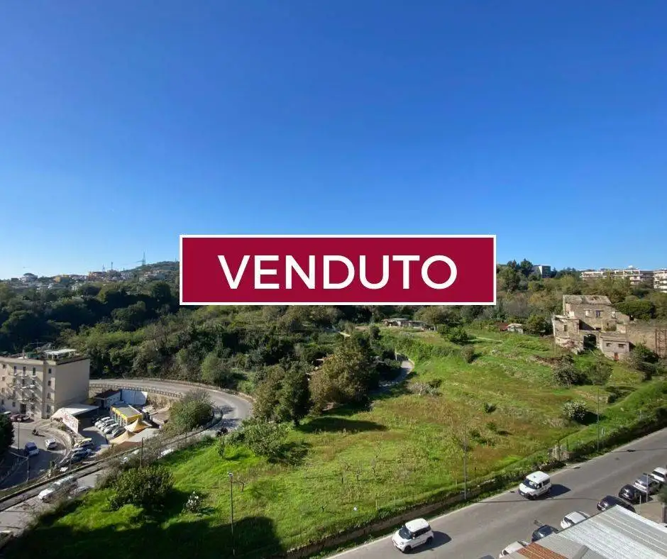 Appartamento in vendita a Napoli