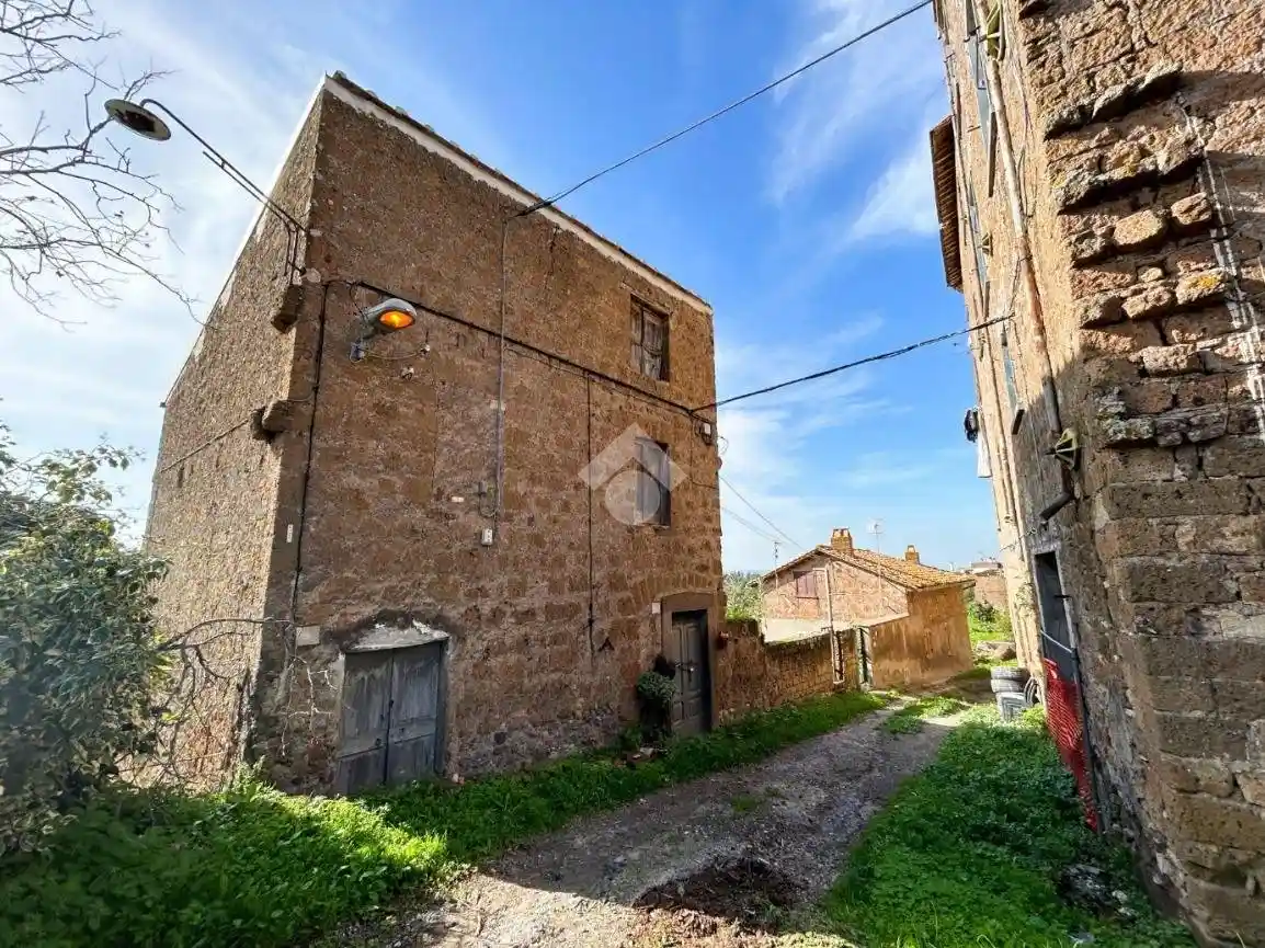 Rustico - Casale in vendita a Vetralla