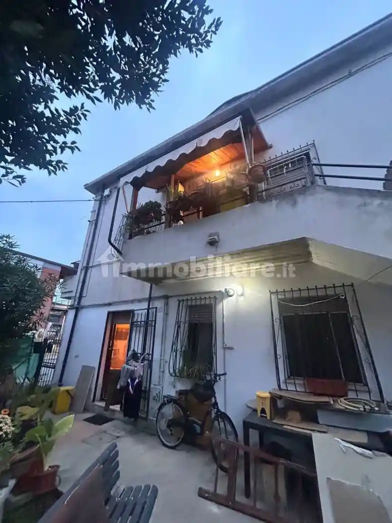 Villa bifamiliare, ottimo stato, 219 m², Stazione Centrale - Corso Vittorio, Pescara - foto 3