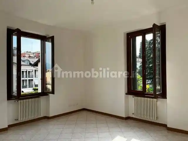 Appartamento in affitto a Cantù