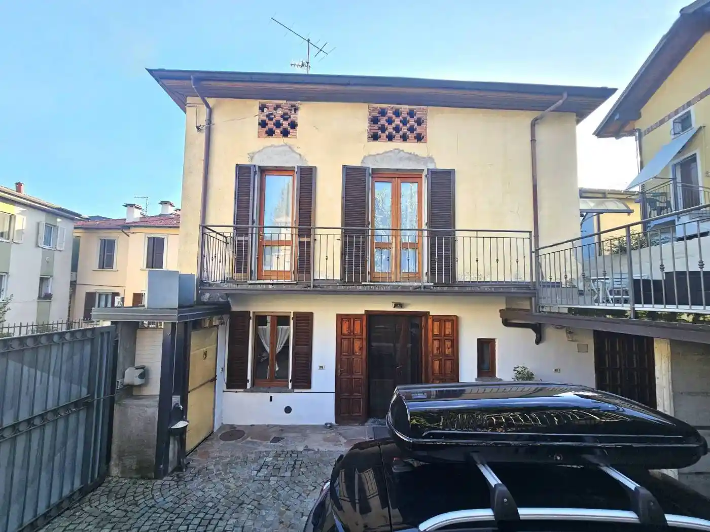 Casa indipendente in vendita a Cuasso al Monte