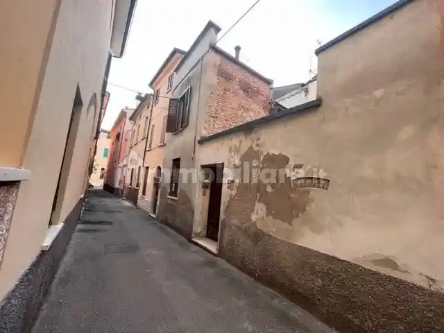 Casa indipendente in vendita a Mantova