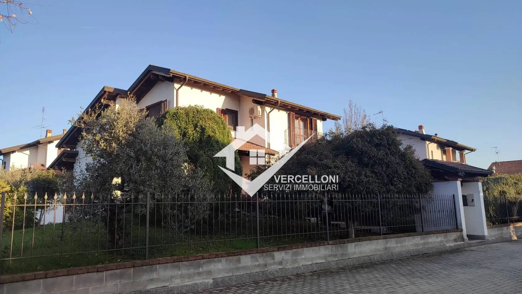 Villa in vendita a Sozzago