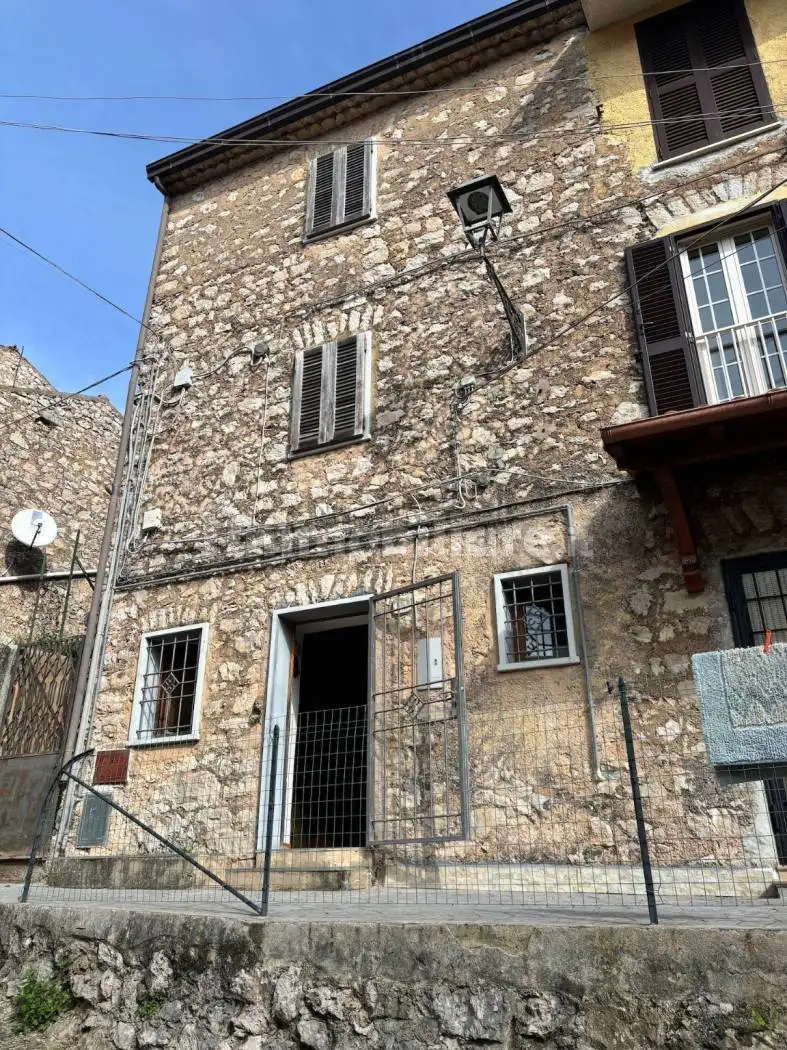 Casa indipendente in vendita a Prossedi