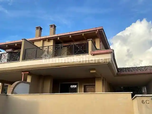 Villa in vendita a Pomezia
