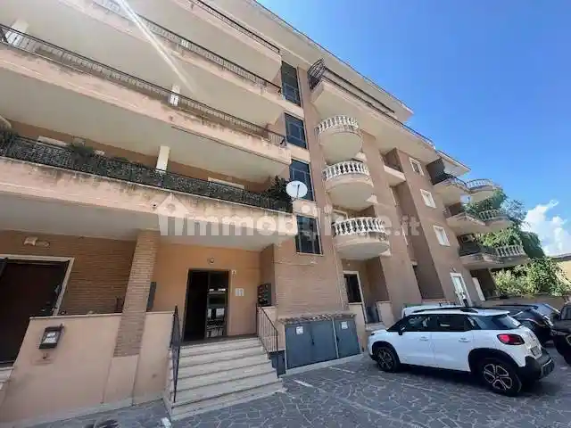 Appartamento in vendita a Pomezia