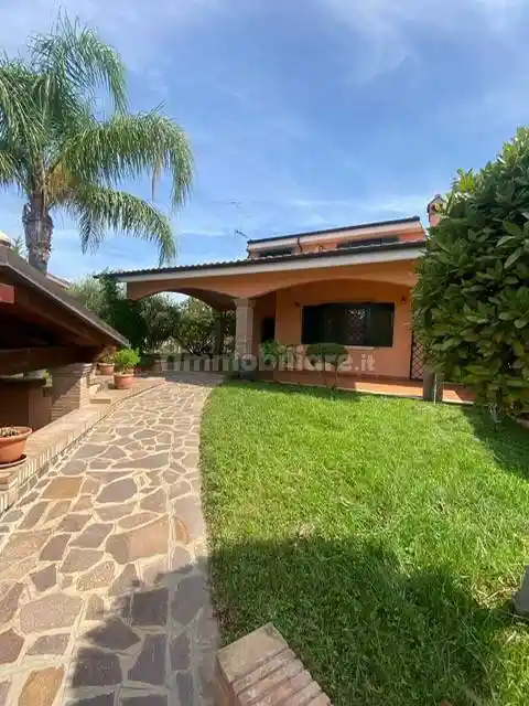 Villa unifamiliare via Afrodite, Colli di Enea - Sedici Pini, Pomezia - foto 5