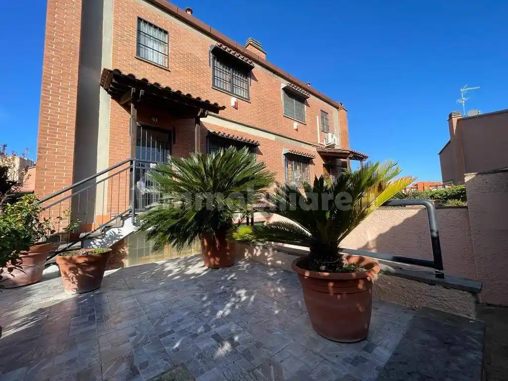 Villa in vendita a Roma