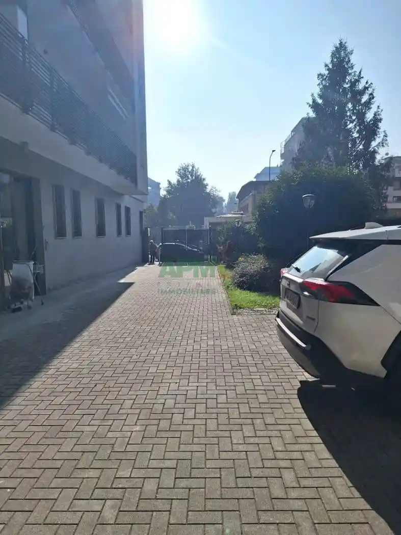 Bilocale via Camillo Prampolini 8, Dergano, Milano - foto 3