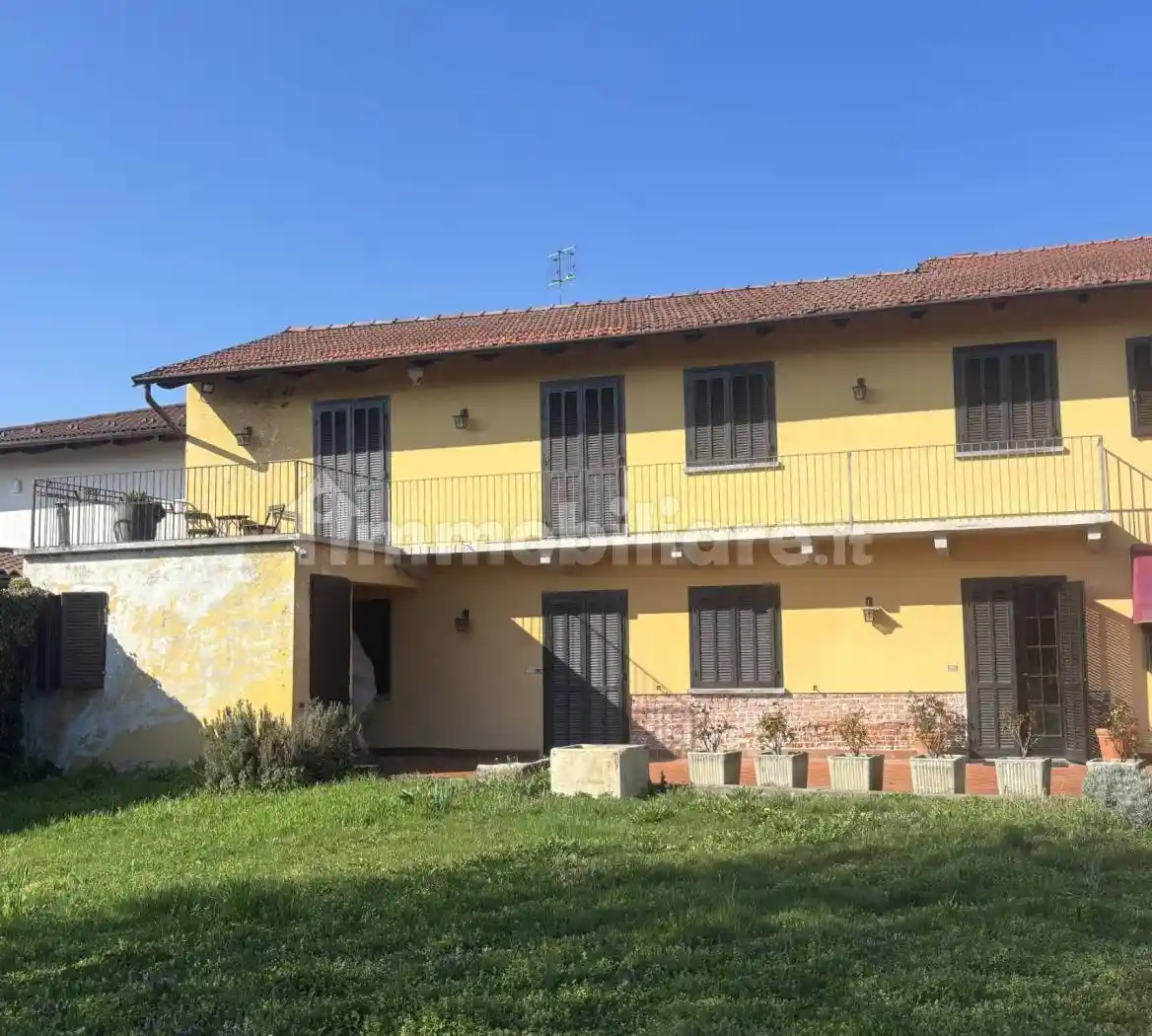Rustico - Casale in vendita a Saluzzo
