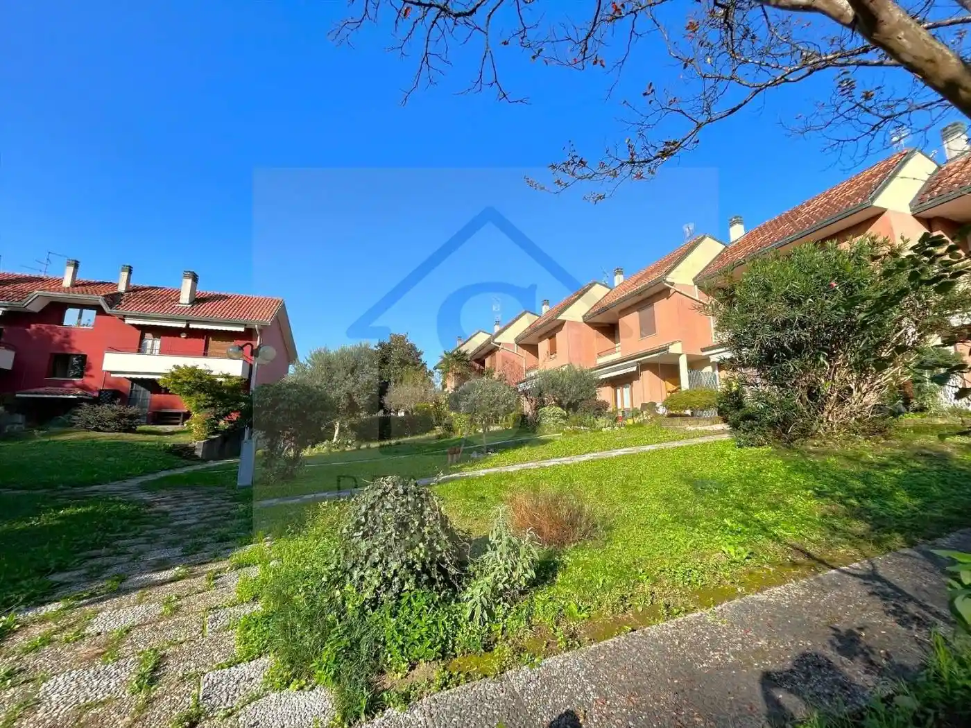 Villetta a schiera in vendita a Usmate Velate