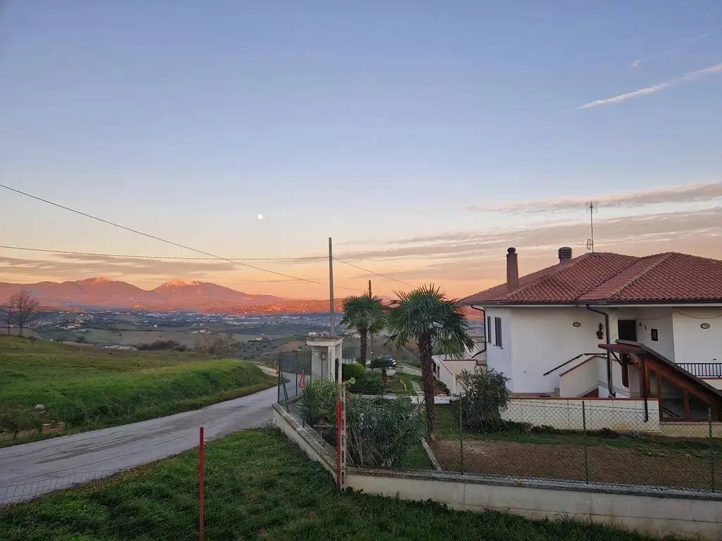 Villa in vendita a Notaresco