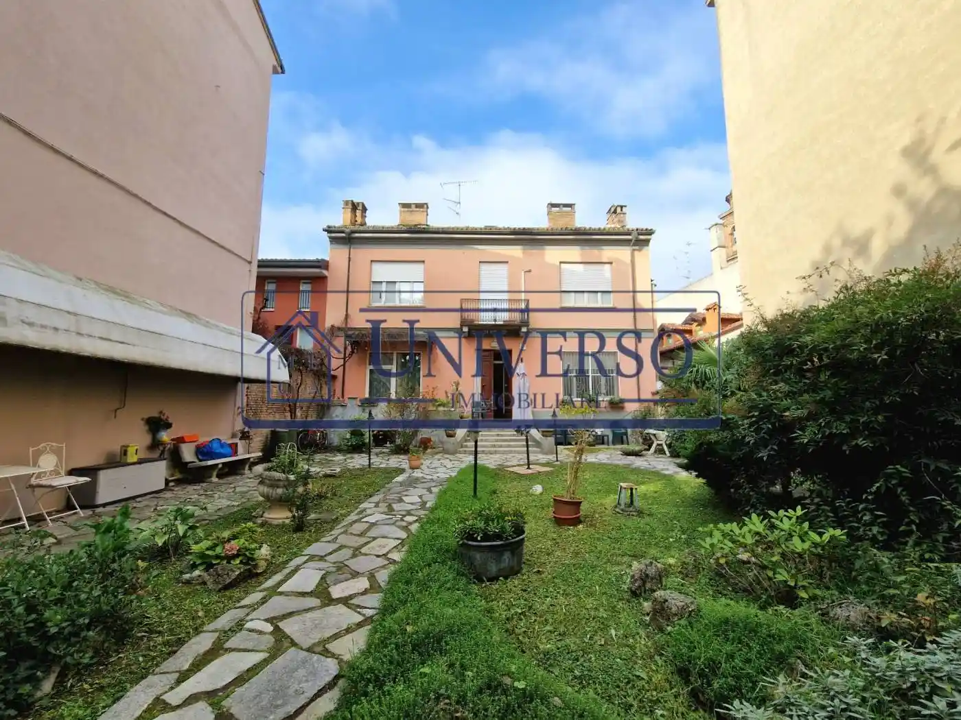 Villa in vendita a Voghera