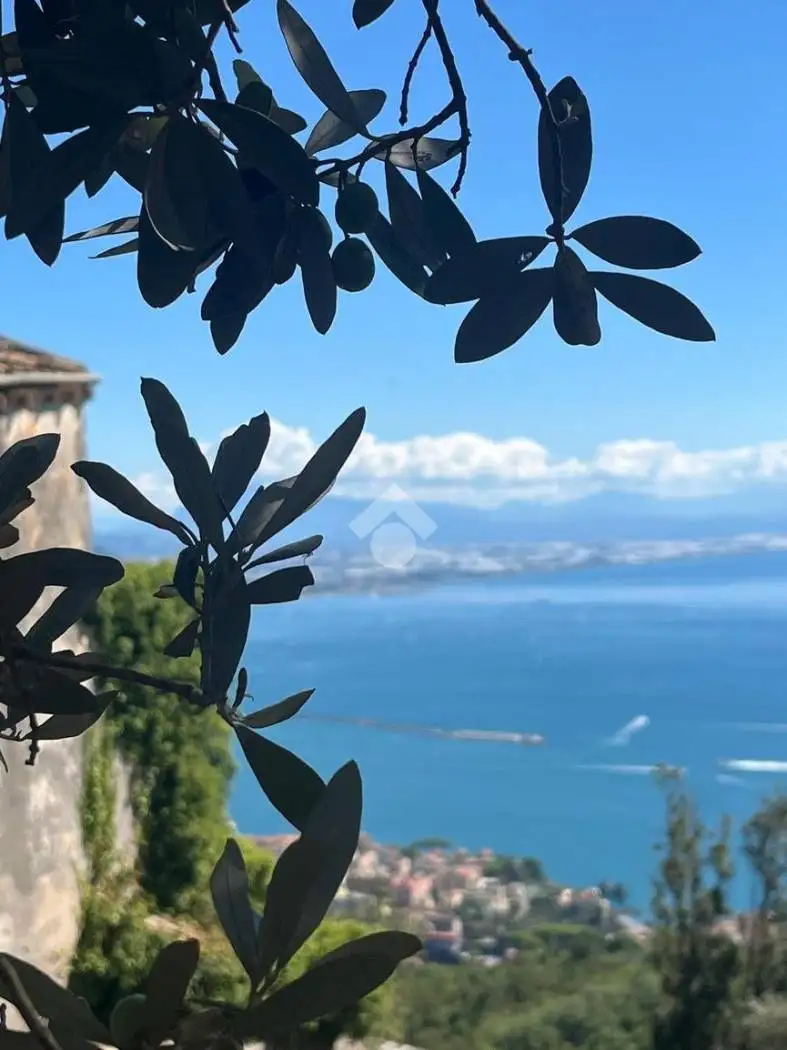 Casa indipendente in vendita a Vietri sul Mare
